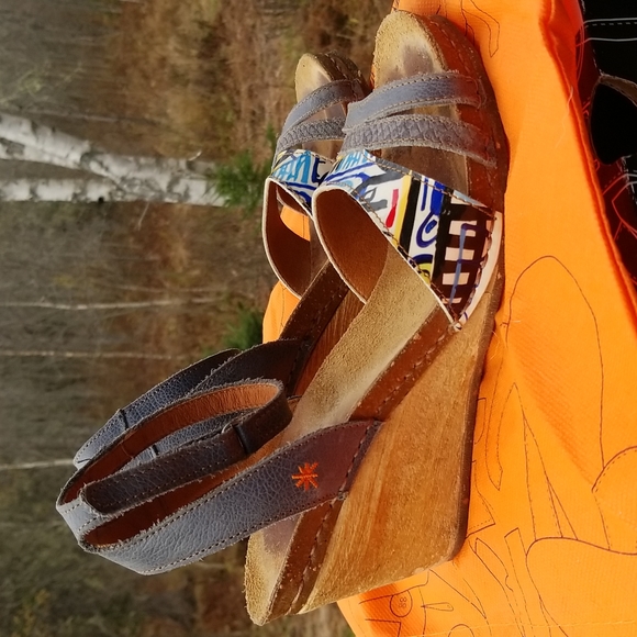 The Art Company Shoes Size 41 Strappy Wedge Heel - Picture 3 of 13